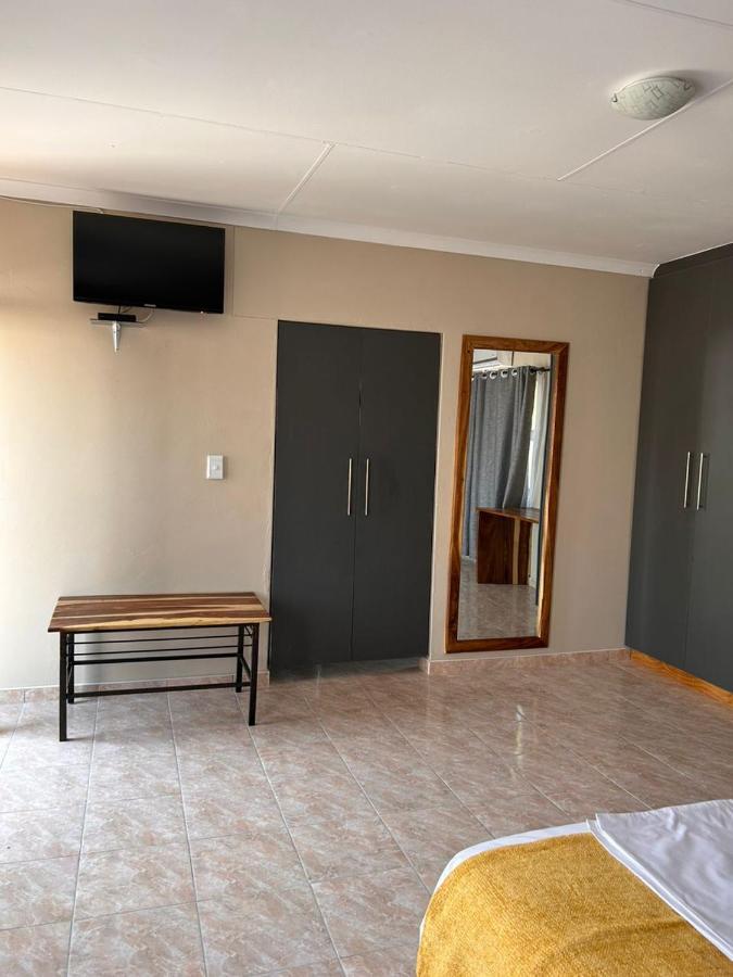 The Botanical Gardens Hotel Rundu Ngoại thất bức ảnh