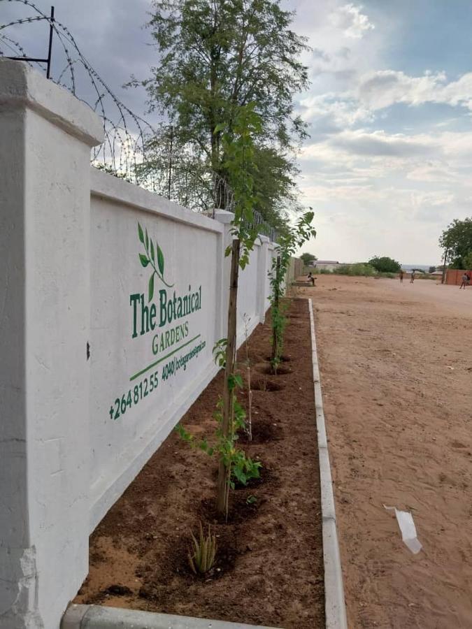 The Botanical Gardens Hotel Rundu Ngoại thất bức ảnh